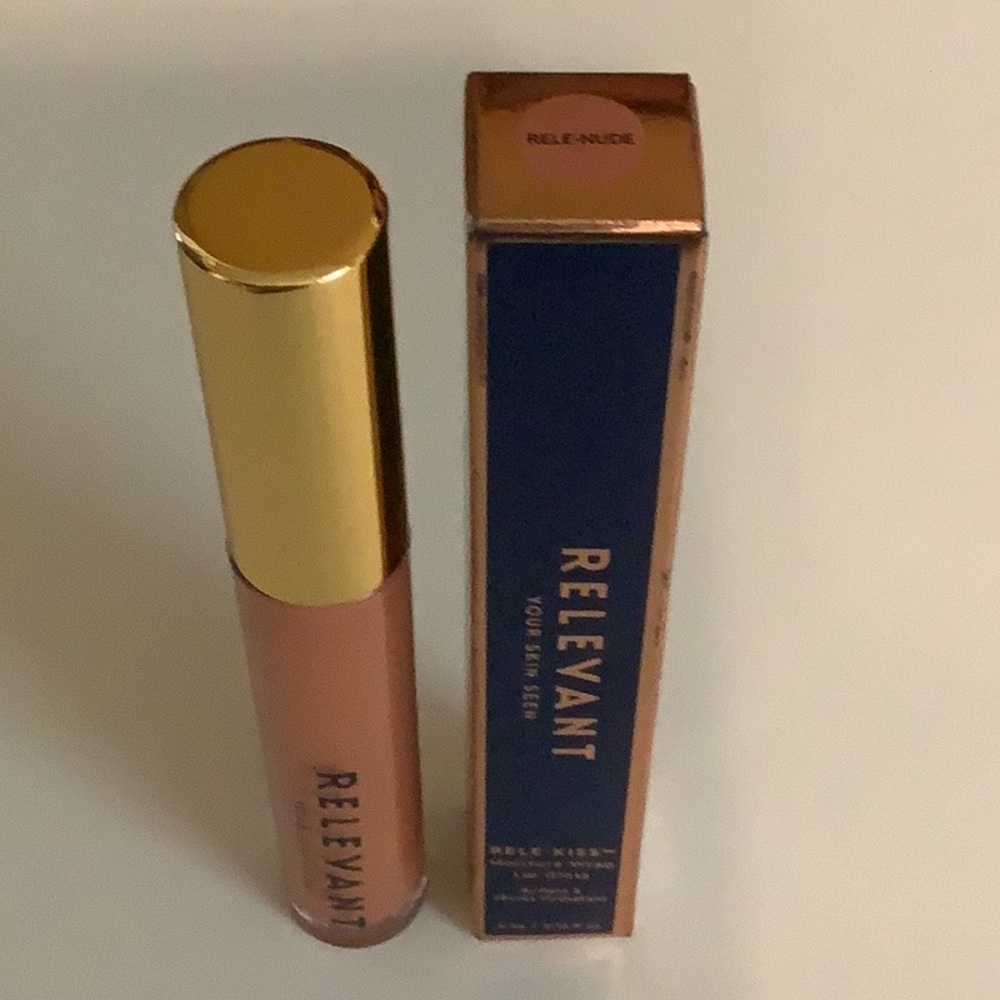 Relevant Rele-Kiss Rele Nude Transparent Moisture-Wrap Lip Gloss. New In Box